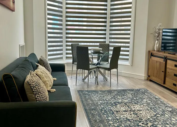 Sandleigh Apartment